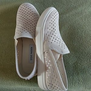 Steve Madden Slip Ons